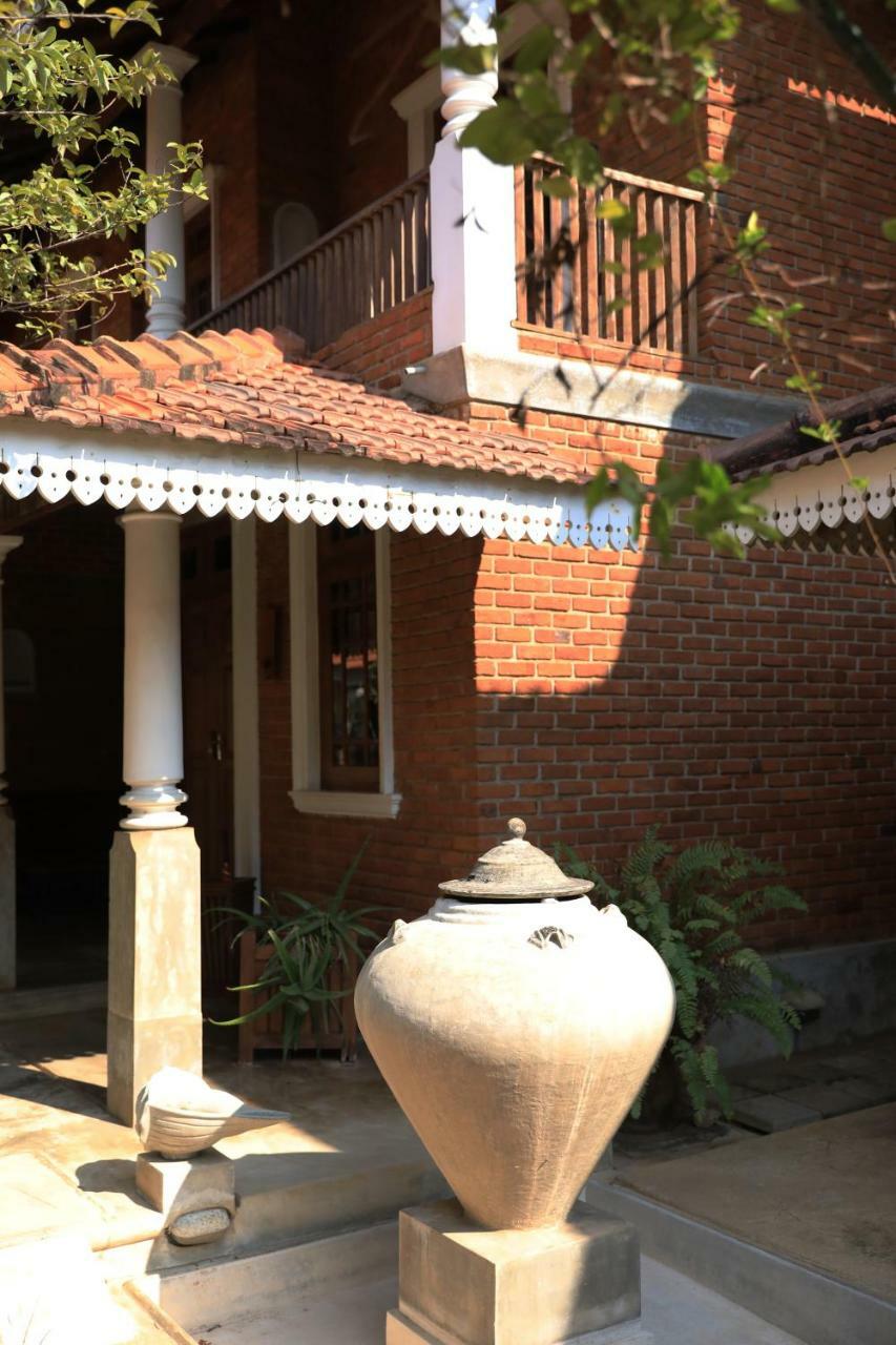 Villa Araliya Negombo Buitenkant foto