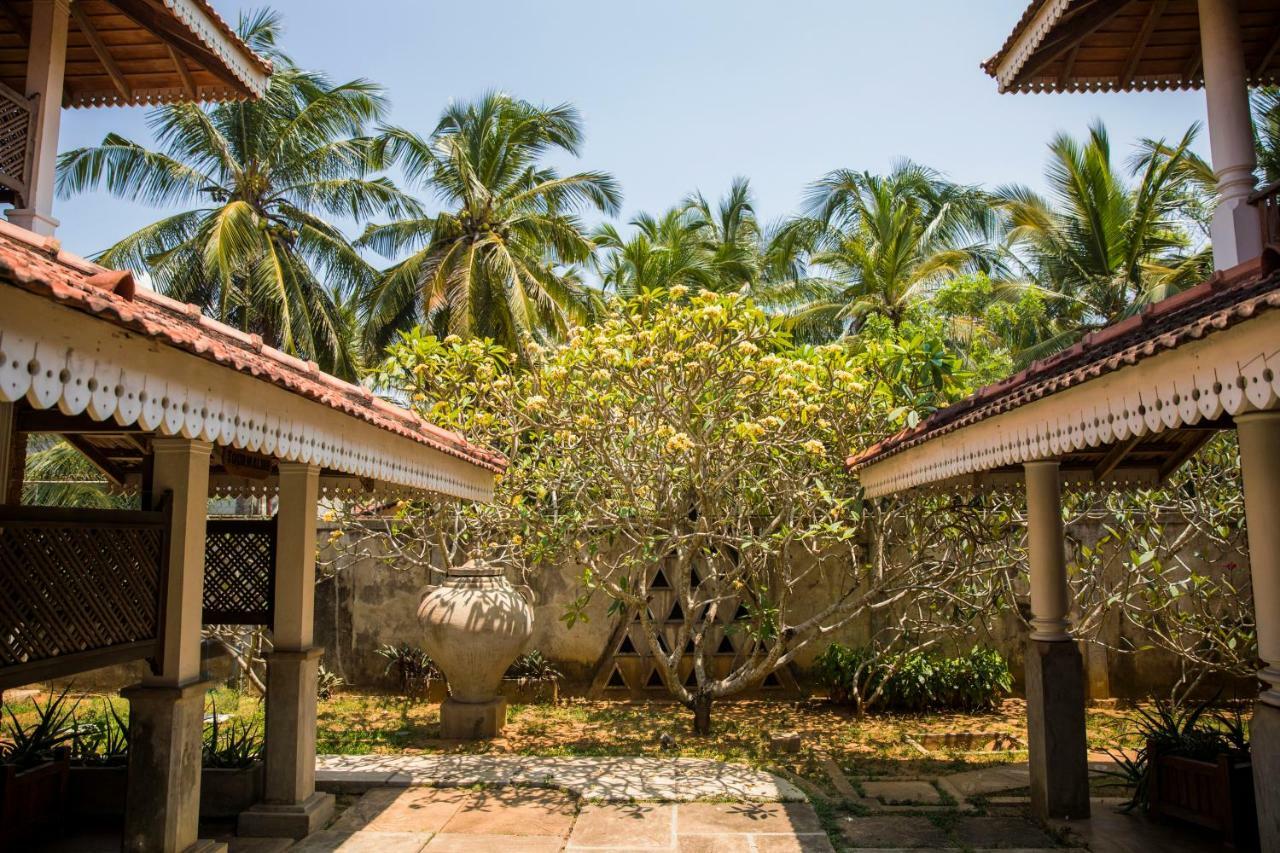 Villa Araliya Negombo Buitenkant foto